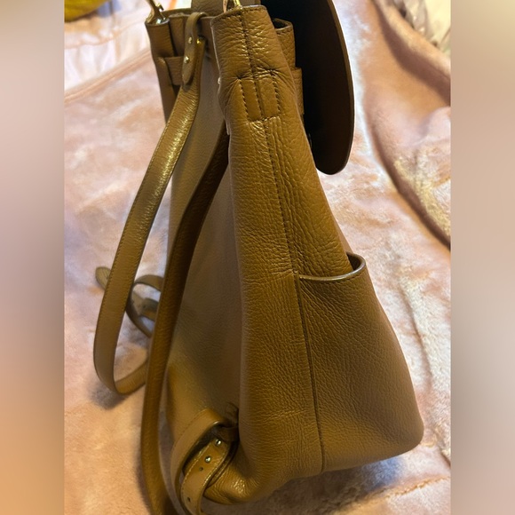 Cuyana Leather Convertible Backpack Tote Brown – Top Handle & Backpack main image 7